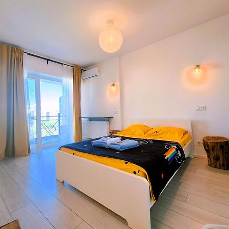 Plaza View Studio Bucarest Exterior foto